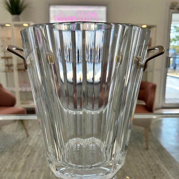 Baccarat Crystal Bowl with Gold Accents - Picture 8 of 9